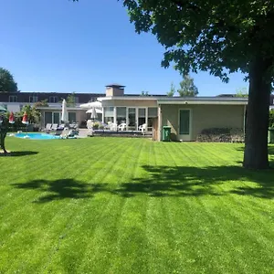 ** Bed & Breakfast Maison Saint Tropez Netherlands